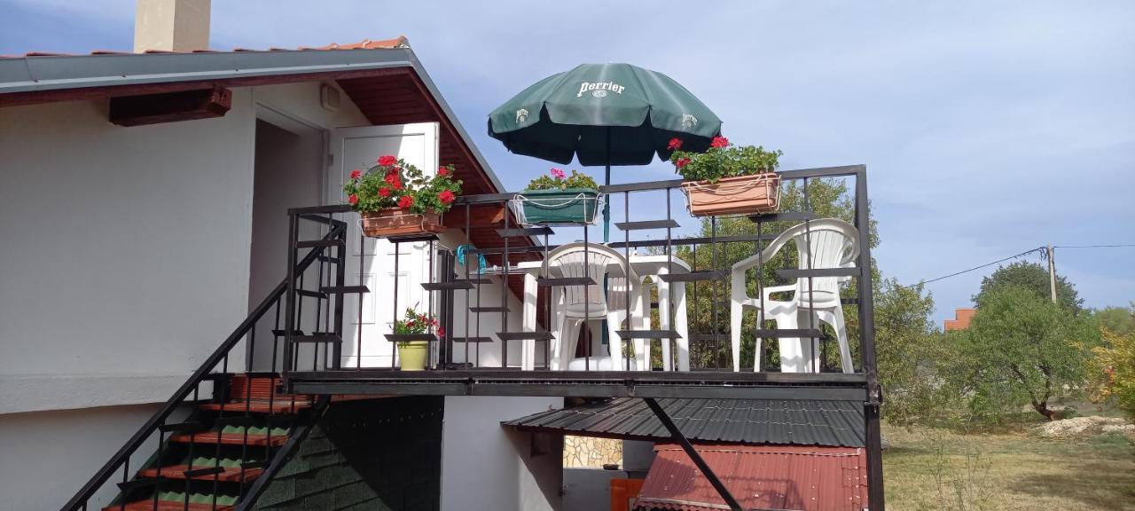 Appartement Nicole Бенковац Екстериор снимка